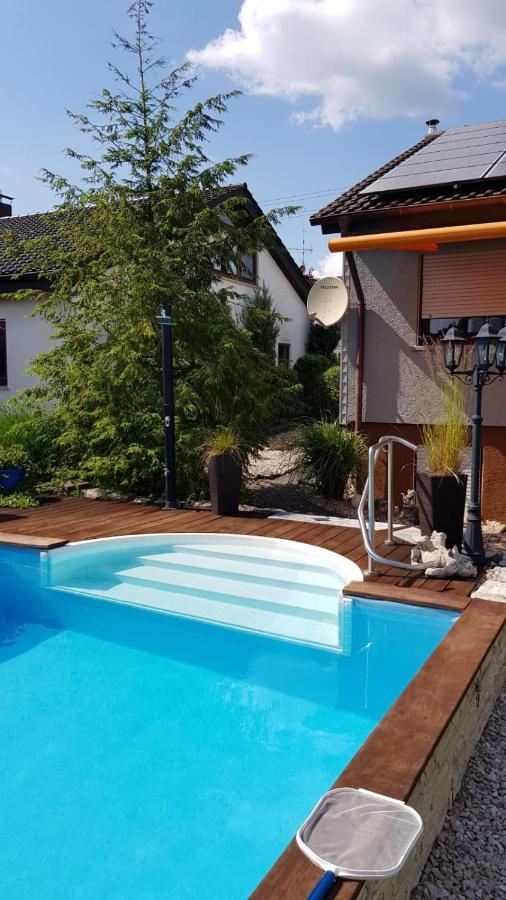 Ferienwohnung Schwarz Sersheim Eksteriør billede